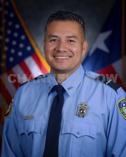 Houston firefighter Marcelo Garcia dies battling warehouse fire in Greater East End