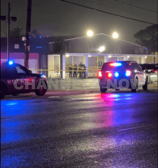 2 teenagers dead, others wounded in shooting at pop-up party in Houston makeshift club