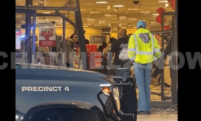 Killeen, TX – A chaotic scene unfolded at the Killeen Mall on Saturday night when a high-speed police chase ended with a vehicle crashing into the front entrance of JCPenney and a fatal officer-involved shooting.