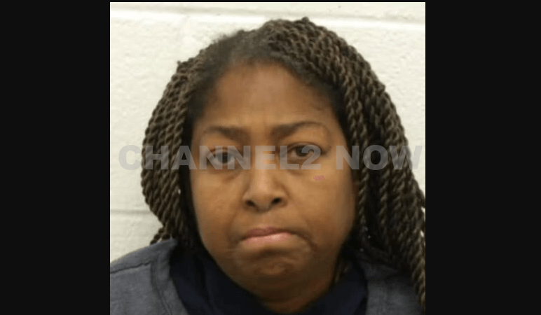 Cleveland, OH – A Cleveland woman 55-year-old Sandra Sistruck has been arrested and charged in connection with the fatal stabbing of 58-year-old Charlie Willis Jr., authorities confirmed.According to the Cleveland Police Department, the incident occurred Tuesday afternoon inside Willis's apartment located on East 81st Street.