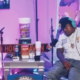 A startling incident unfolded during a live recording of the popular podcast 1 on 1 With Mike D, when Texas rapper 2 Low inadvertently discharged a firearm while reaching into his pocket.