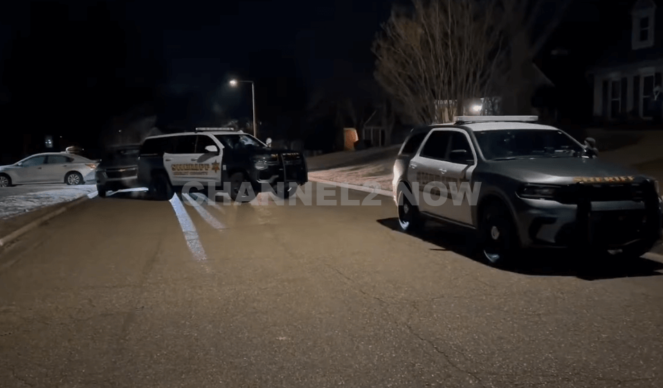 Cordova, TN – A tragic incident unfolded in the early hours of Thursday morning, leaving a man and a woman dead in Cordova. At approximately 3:45 a.m., deputies from the Shelby County Sheriff’s Office responded to reports of a fatal shooting at a residence in the 300 block of Meadow Trail Cove.