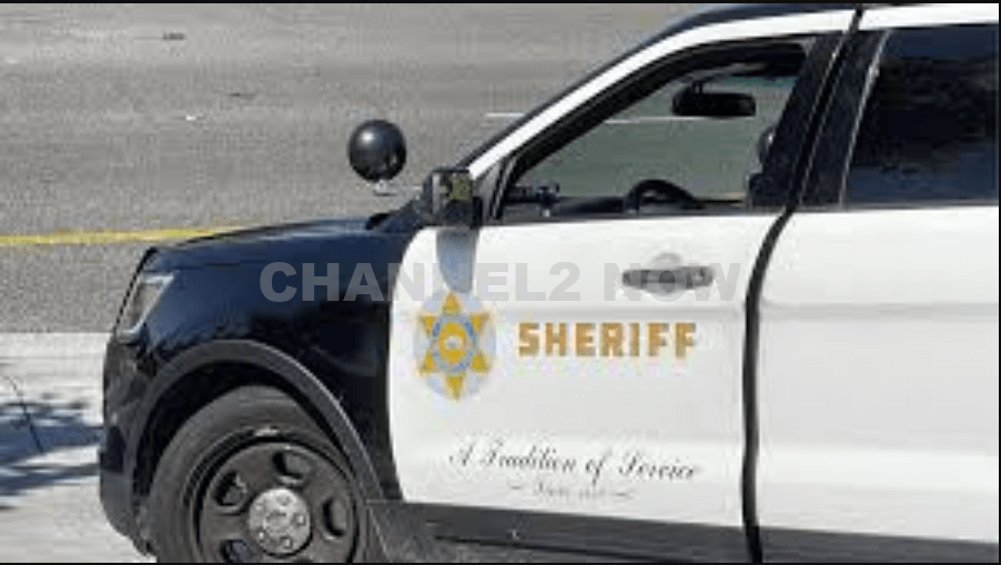 A tragic shooting in South Los Angeles on Friday night left two men dead and five others injured, including a teenage boy, according to the Los Angeles County Sheriff’s Department (LASD). Deputies responded to reports of gunshot victims around 8:00 p.m. in the 13200 block of Jarvis Avenue.