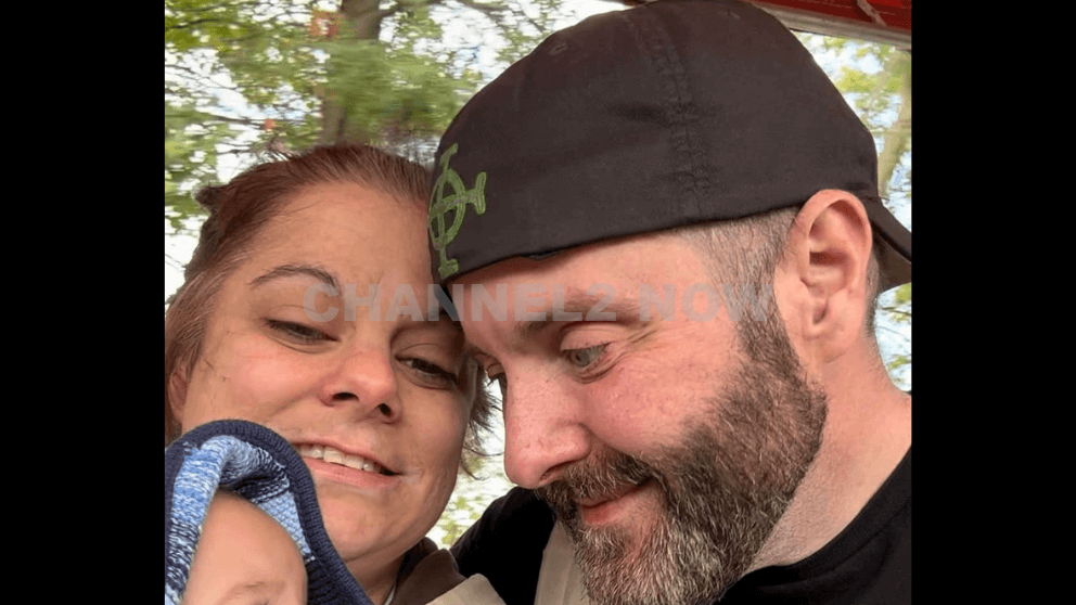 MERRILLVILLE, IN – Authorities have released the identities of the two individuals who died in a murder-suicide inside a convenience store at a gas station in Northwest Indiana on Saturday morning. On Sunday, the Lake County Coroner’s Office identified the victims as 42-year-old Amanda Dusek of Worth, Illinois, and 45-year-old Douglas Venable of Lake Station, Indiana.