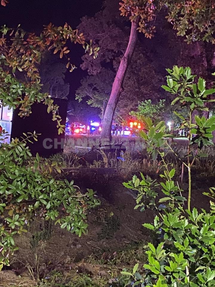 LITTLE RIVER, SC – The Horry County Police Department is actively investigating a shooting that occurred Sunday night on Watson Avenue near the Intracoastal Waterway in Little River, resulting in at least 11 individuals being transported to area hospitals.

According to officials, the incident unfolded around 9:30 p.m. in a primarily residential neighborhood that also houses several boating-related businesses.