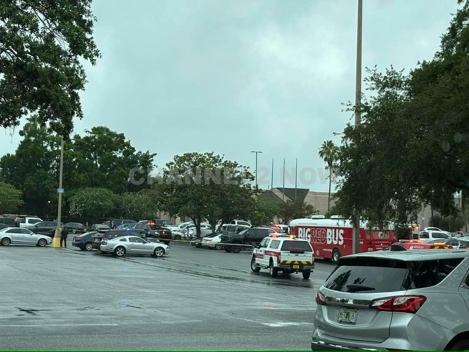 LAKELAND, FL — A heavy police presence, along with emergency medical services and fire department personnel, responded to Lakeland Square Mall following reports of a shooting incident on-site.