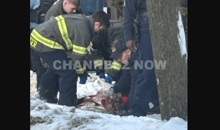 Woman shot in the face while fleeing ICE in Minneapolis near East 34th Street and Portland Avenue