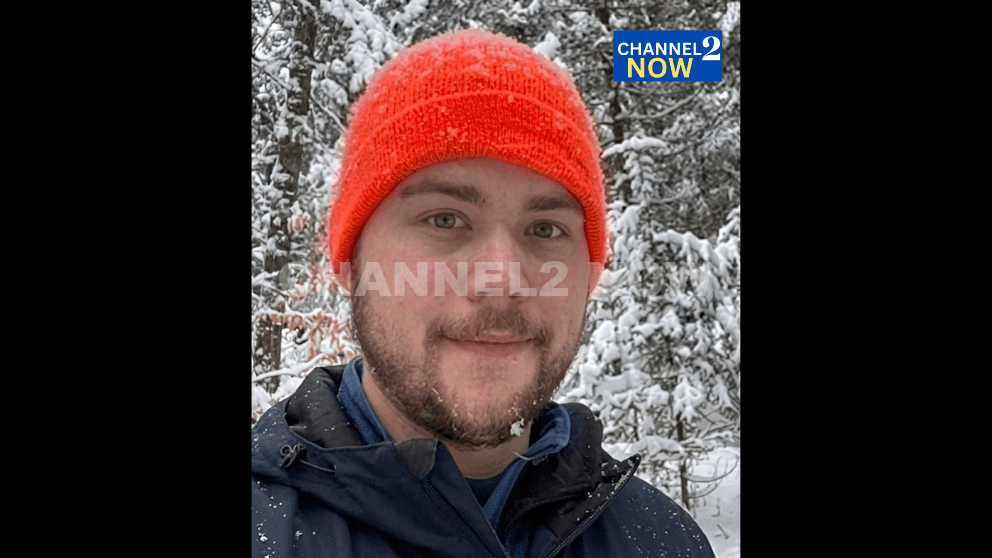 Correct photo of Mackenzie Gunther, pilot killed in Air Canada crash at LaGuardia captain Antoine Forest Jazz Aviation Coteau-du-Lac, Quebec Bombardier CRJ-900 operated Flight 8646