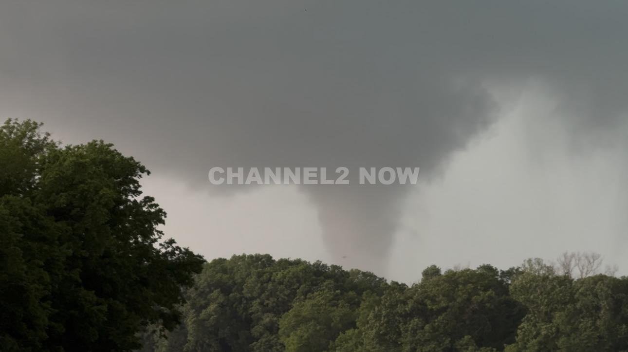 Large and dangerous PDS tornado moving into Sycamore, Kansas